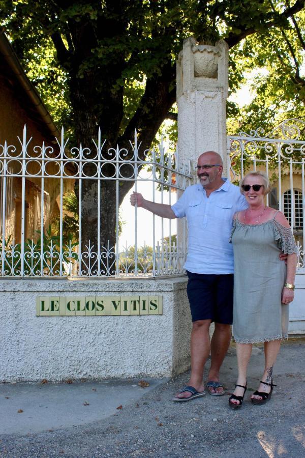 Le Clos Vitis Violès Eksteriør billede